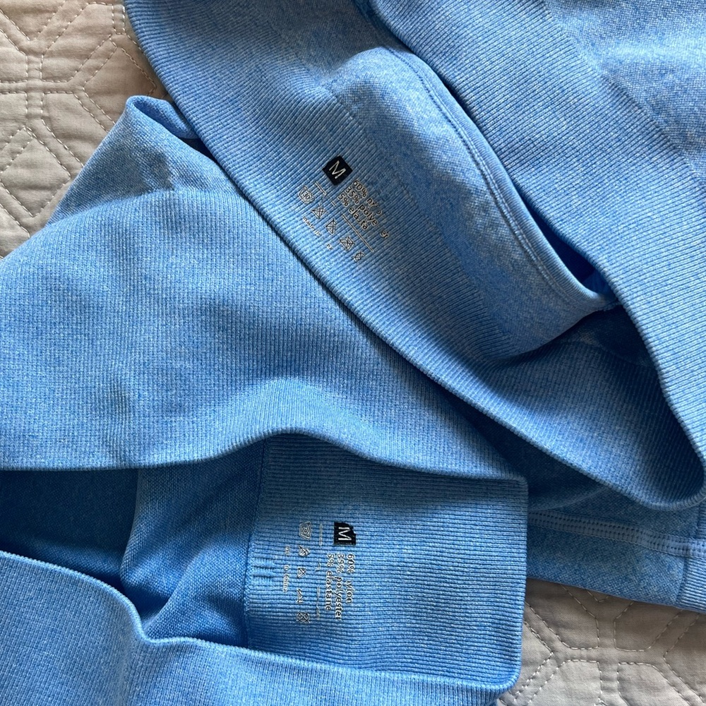 Blue workout set - Picture 3 of 3